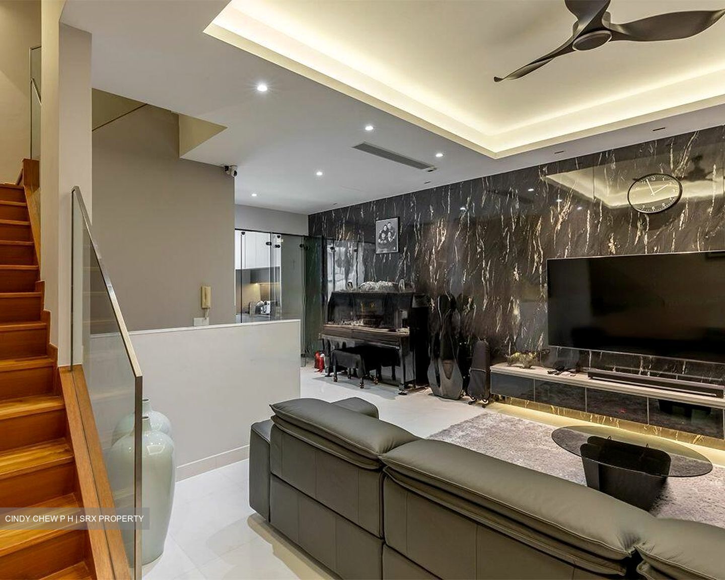 Hillcrest Villa (D11), Terrace #449596301